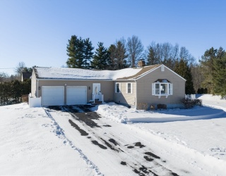 315 East St South, Suffield, Connecticut, 2 Bedrooms Bedrooms, 5 Rooms Rooms,2 BathroomsBathrooms,Residential,For Sale,East St South,73477218