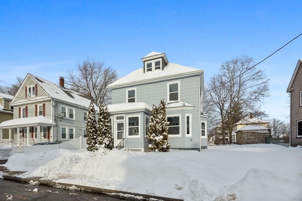 30 Massasoit St, Boston, Massachusetts, 5 Bedrooms Bedrooms, 9 Rooms Rooms,2 BathroomsBathrooms,Residential,For Sale,Massasoit St,73472508