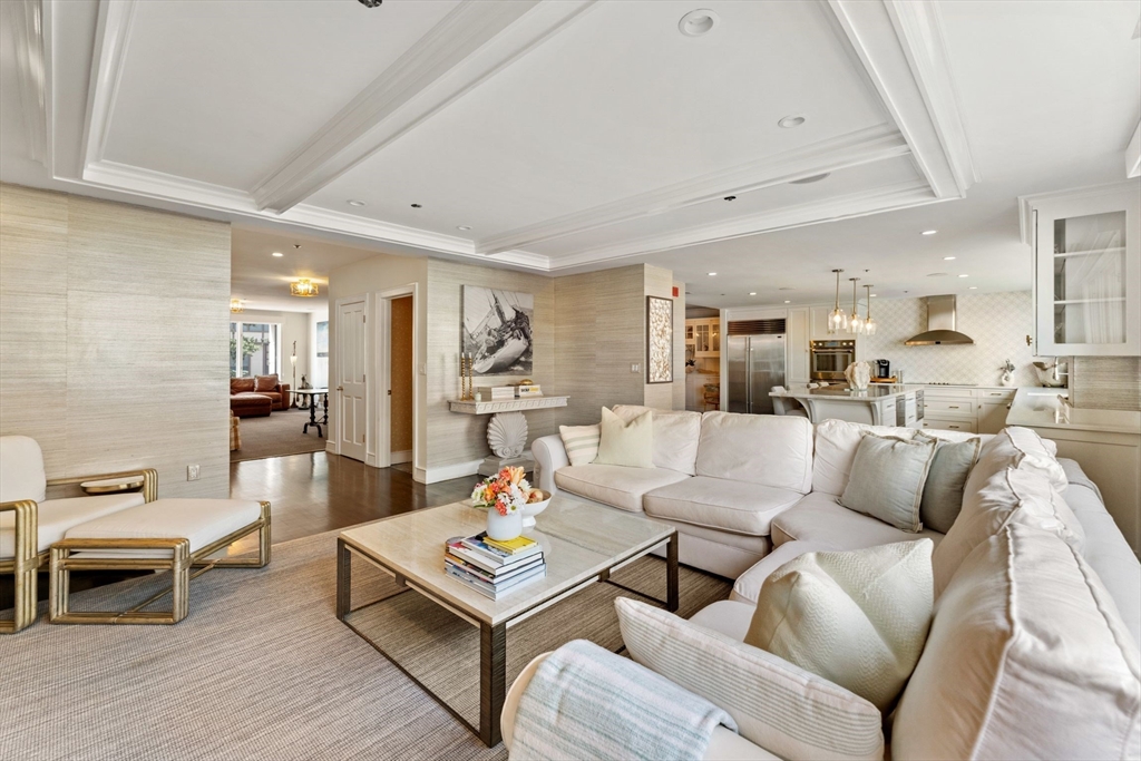 50 Battery St, Boston, Massachusetts, 5 Bedrooms Bedrooms, 10 Rooms Rooms,4.5 BathroomsBathrooms,Residential,For Sale,Battery St,73487799