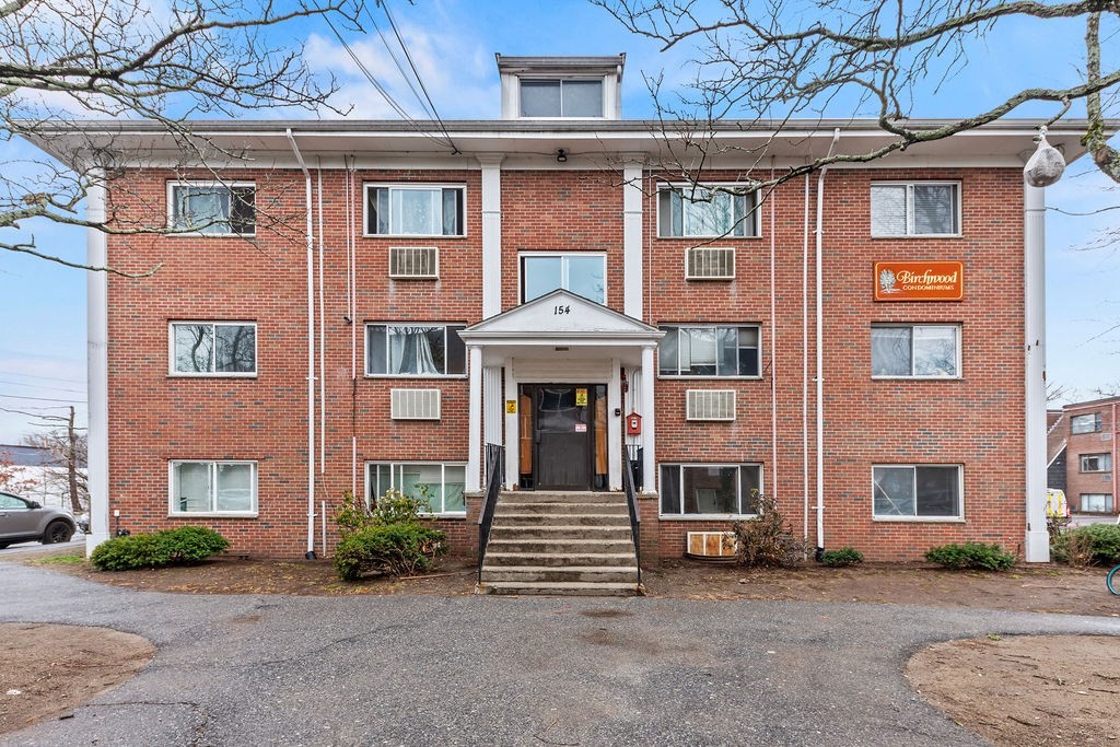 154 Second St, Framingham, Massachusetts, 1 Bedroom Bedrooms, 3 Rooms Rooms,1 BathroomBathrooms,Residential,For Sale,Second St,73487806