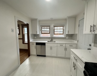 83 Quincy Shore Dr, Quincy, Massachusetts, 2 Bedrooms Bedrooms, 5 Rooms Rooms,1 BathroomBathrooms,Residential Lease,For Rent,Quincy Shore Dr,73487814