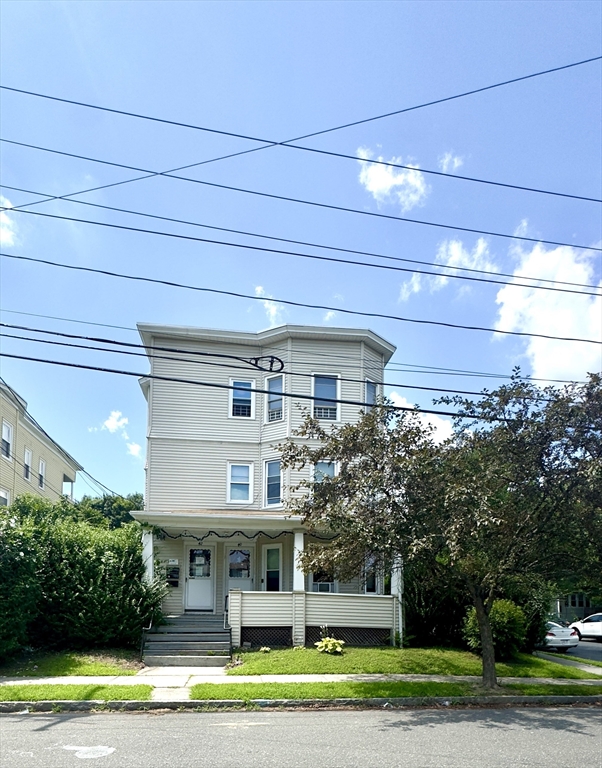 40 Orchard St, Chicopee, Massachusetts, 9 Bedrooms Bedrooms, 18 Rooms Rooms,3 BathroomsBathrooms,Residential Income,For Sale,Orchard St,73487828