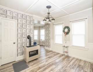 4 Nemasket, Taunton, Massachusetts, 2 Bedrooms Bedrooms, 4 Rooms Rooms,1 BathroomBathrooms,Residential Lease,For Rent,Nemasket,73487862