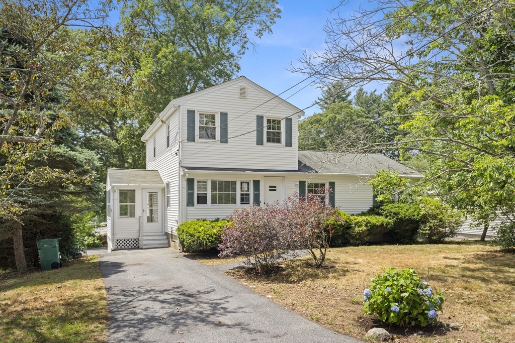 845 Washington St, Easton, Massachusetts, 3 Bedrooms Bedrooms, 7 Rooms Rooms,1 BathroomBathrooms,Residential,For Sale,Washington St,73487687