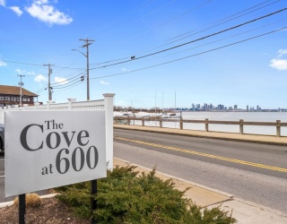 600 Shirley St, Winthrop, Massachusetts, 1 Bedroom Bedrooms, 2 Rooms Rooms,1 BathroomBathrooms,Residential,For Sale,Shirley St,73487696