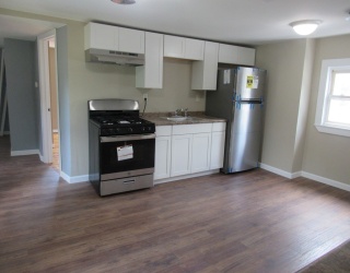 27 Maple St, Millbury, Massachusetts, 2 Bedrooms Bedrooms, 5 Rooms Rooms,1 BathroomBathrooms,Residential Lease,For Rent,Maple St,73487747