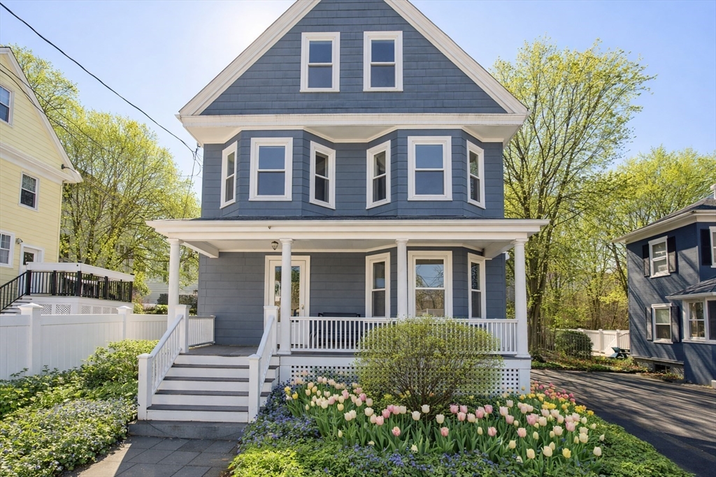 10 Brookside Park, Milton, Massachusetts, 4 Bedrooms Bedrooms, 8 Rooms Rooms,2.5 BathroomsBathrooms,Residential,For Sale,Brookside Park,73487920