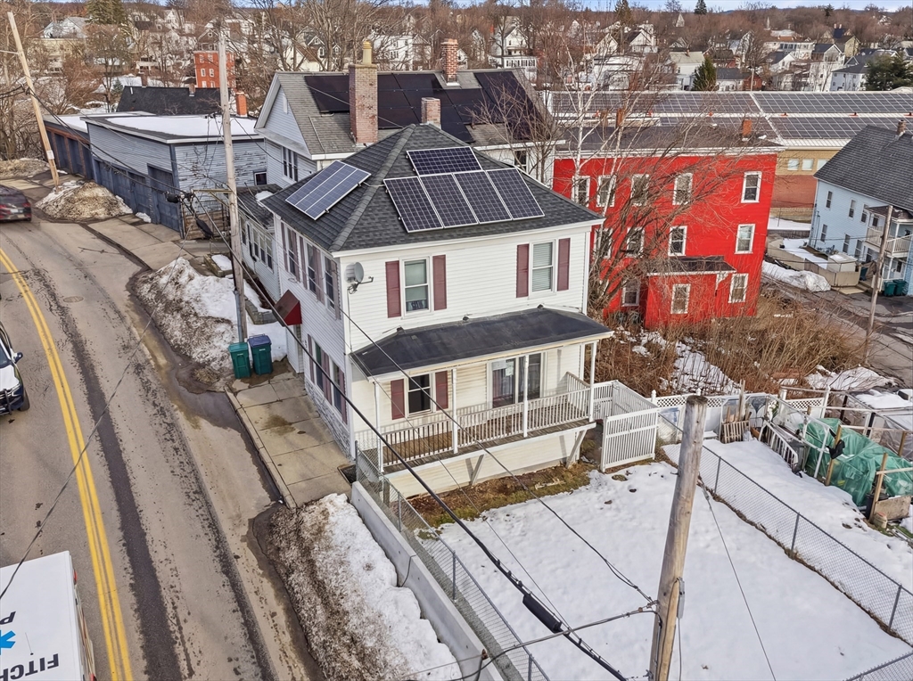 33 Pearl St, Fitchburg, Massachusetts, 3 Bedrooms Bedrooms, 7 Rooms Rooms,2 BathroomsBathrooms,Residential,For Sale,Pearl St,73487950