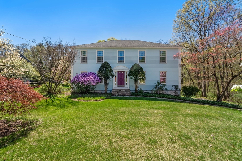 16 Parmenter Rd, Framingham, Massachusetts, 4 Bedrooms Bedrooms, 8 Rooms Rooms,2.5 BathroomsBathrooms,Residential,For Sale,Parmenter Rd,73487866