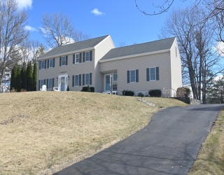 99 Flagler Dr, Holden, Massachusetts, 4 Bedrooms Bedrooms, 8 Rooms Rooms,2.5 BathroomsBathrooms,Residential,For Sale,Flagler Dr,73487990