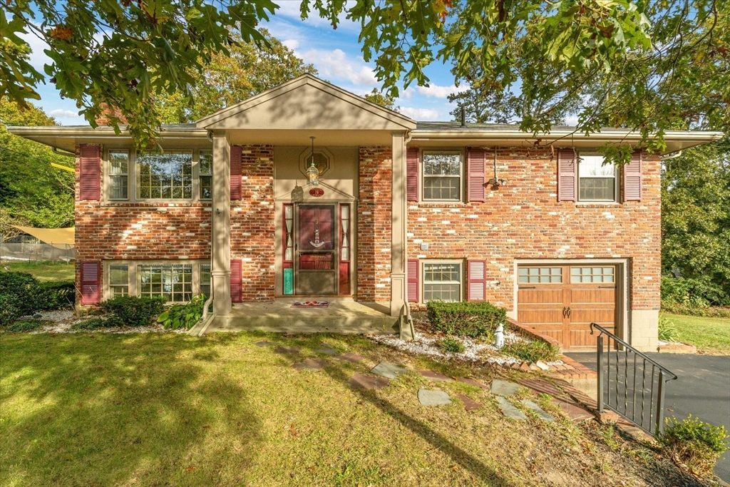 76 Williamsburg Ave, Harwich, Massachusetts, 4 Bedrooms Bedrooms, 6 Rooms Rooms,2 BathroomsBathrooms,Residential,For Sale,Williamsburg Ave,73446164