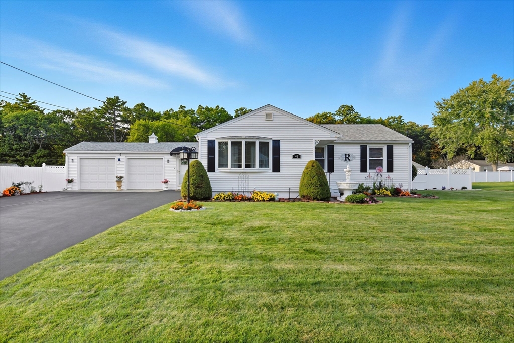 46 Overlea Drive, Springfield, Massachusetts, 2 Bedrooms Bedrooms, 4 Rooms Rooms,1 BathroomBathrooms,Residential,For Sale,Overlea Drive,73474501