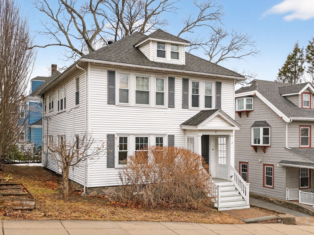 83 Newburg St, Boston, Massachusetts, 2 Bedrooms Bedrooms, 5 Rooms Rooms,1 BathroomBathrooms,Residential,For Sale,Newburg St,73488057