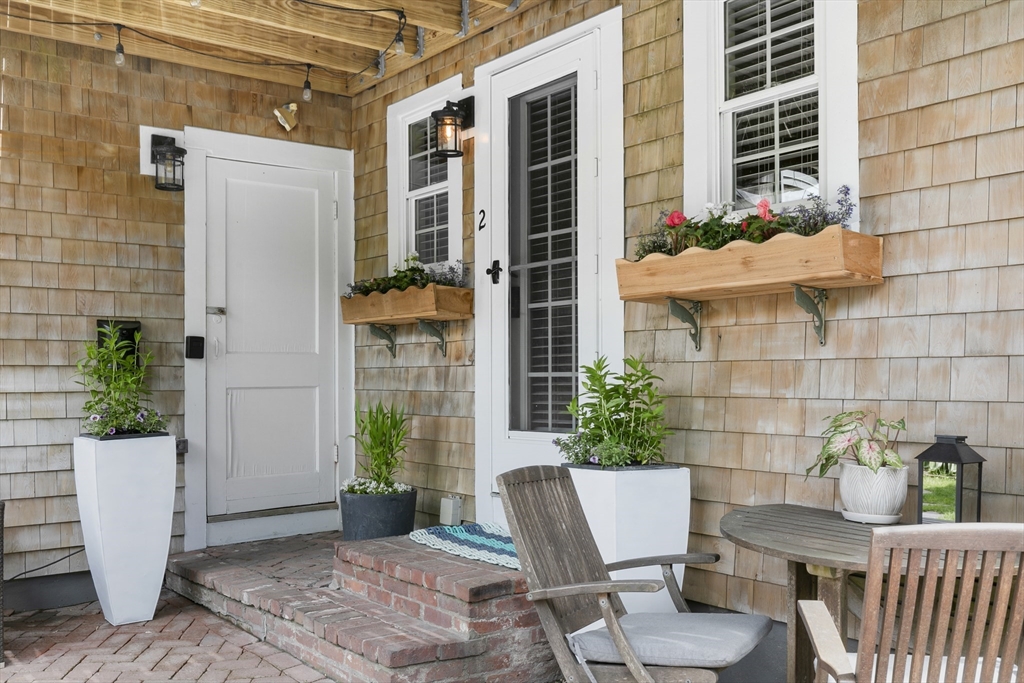 442 Commercial St, Provincetown, Massachusetts, 1 Bedroom Bedrooms, 3 Rooms Rooms,1 BathroomBathrooms,Residential,For Sale,Commercial St,73488066