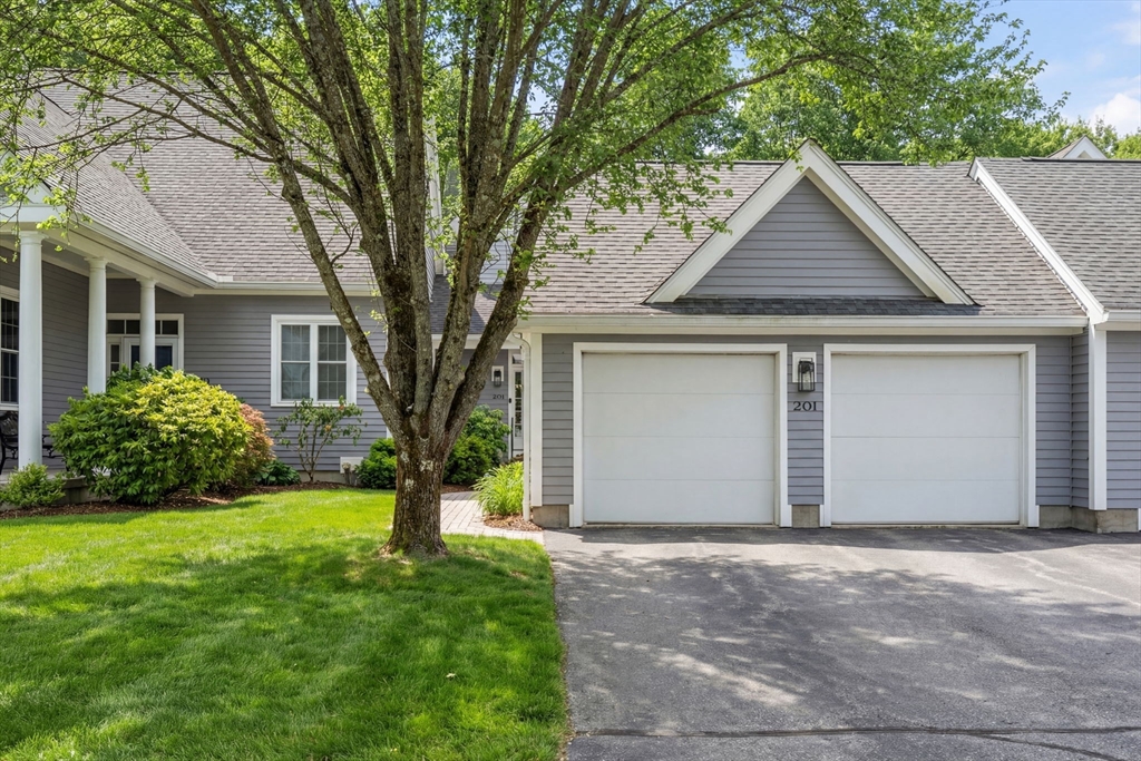 201 Willow Brook Dr, Wayland, Massachusetts, 2 Bedrooms Bedrooms, 6 Rooms Rooms,2.5 BathroomsBathrooms,Residential,For Sale,Willow Brook Dr,73488026