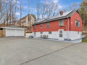 222 Walnut St, Saugus, Massachusetts, 2 Bedrooms Bedrooms, 4 Rooms Rooms,1 BathroomBathrooms,Residential,For Sale,Walnut St,73488082 222 Walnut St, Saugus, Massachusetts, 2 Bedrooms Bedrooms, 4 Rooms Rooms,1 BathroomBathrooms,Residential,For Sale,Walnut St,73488082