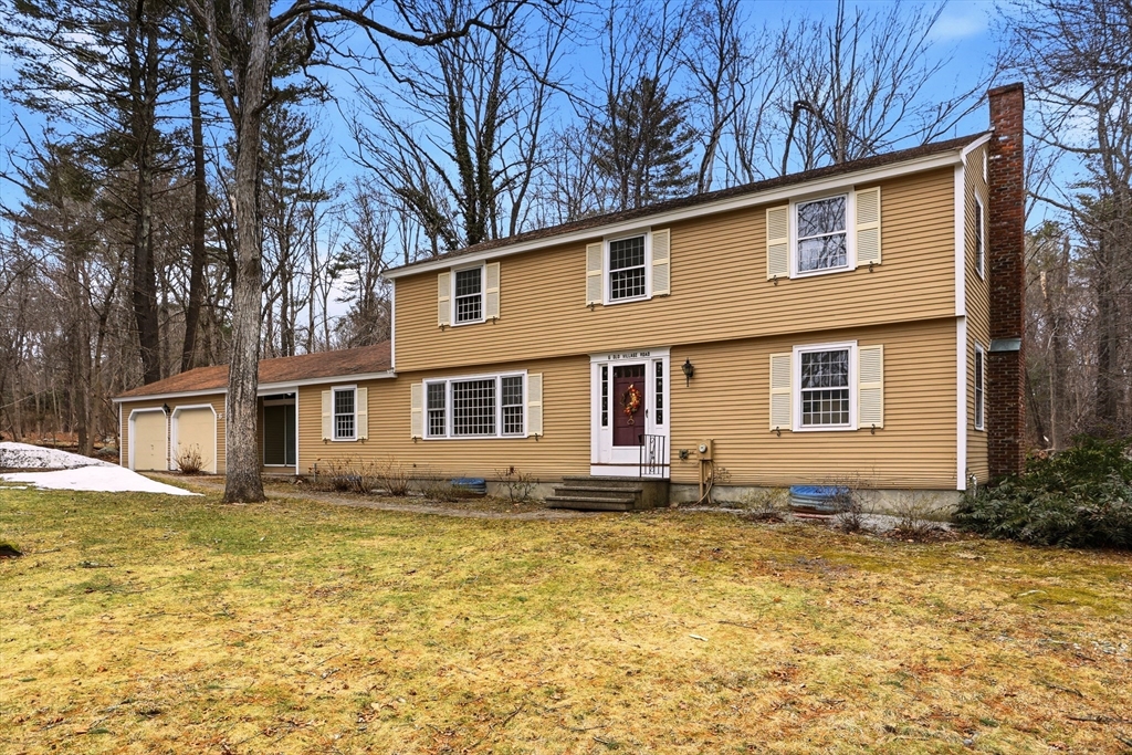 6 Old Village Rd, Acton, Massachusetts, 4 Bedrooms Bedrooms, 8 Rooms Rooms,2.5 BathroomsBathrooms,Residential,For Sale,Old Village Rd,73488084