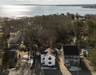 9 Puritan Way, Duxbury, Massachusetts, 2 Bedrooms Bedrooms, 6 Rooms Rooms,3 BathroomsBathrooms,Residential,For Sale,Puritan Way,73488088