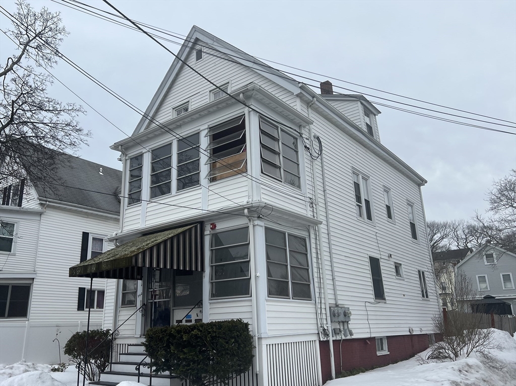 542 Eastern Ave, Lynn, Massachusetts, 1 Bedroom Bedrooms, 4 Rooms Rooms,1 BathroomBathrooms,Residential Lease,For Rent,Eastern Ave,73488096