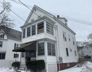 542 Eastern Ave, Lynn, Massachusetts, 1 Bedroom Bedrooms, 4 Rooms Rooms,1 BathroomBathrooms,Residential Lease,For Rent,Eastern Ave,73488096