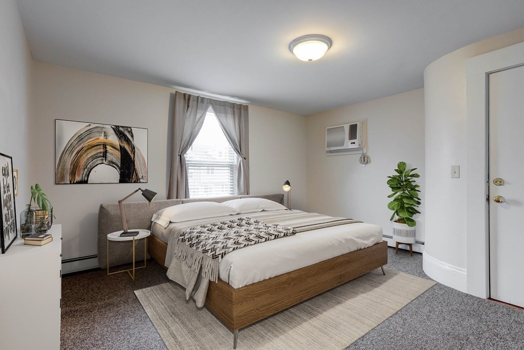 122 Lowell St, Peabody, Massachusetts, 1 Bedroom Bedrooms, 4 Rooms Rooms,1 BathroomBathrooms,Residential Lease,For Rent,Lowell St,73488108