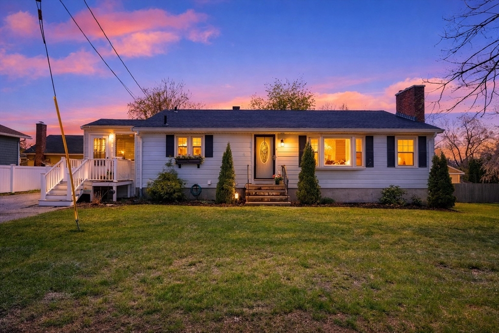 5 Piehl Ave, Worcester, Massachusetts, 3 Bedrooms Bedrooms, 5 Rooms Rooms,2 BathroomsBathrooms,Residential,For Sale,Piehl Ave,73488211