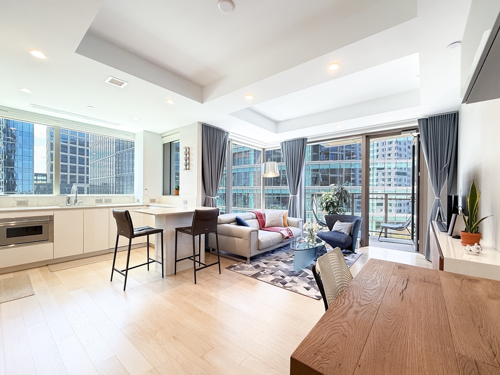 133 Seaport Blvd, Boston, Massachusetts, 2 Bedrooms Bedrooms, 5 Rooms Rooms,2 BathroomsBathrooms,Residential,For Sale,Seaport Blvd,73488231