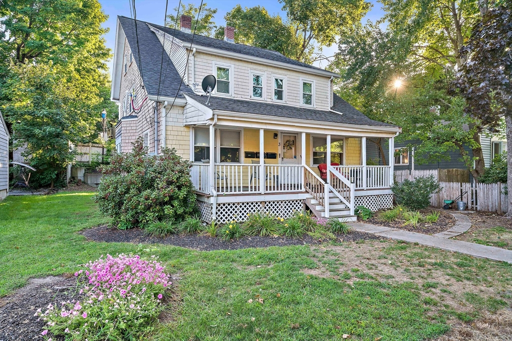 3 Revere Ct, Canton, Massachusetts, 7 Bedrooms Bedrooms, 13 Rooms Rooms,3 BathroomsBathrooms,Residential Income,For Sale,Revere Ct,73488246