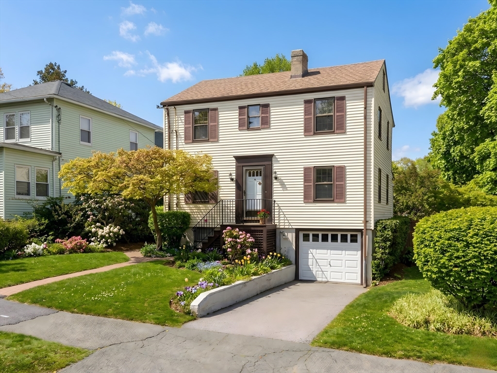 1234 Walnut St, Newton, Massachusetts, 3 Bedrooms Bedrooms, 7 Rooms Rooms,2 BathroomsBathrooms,Residential,For Sale,Walnut St,73488243