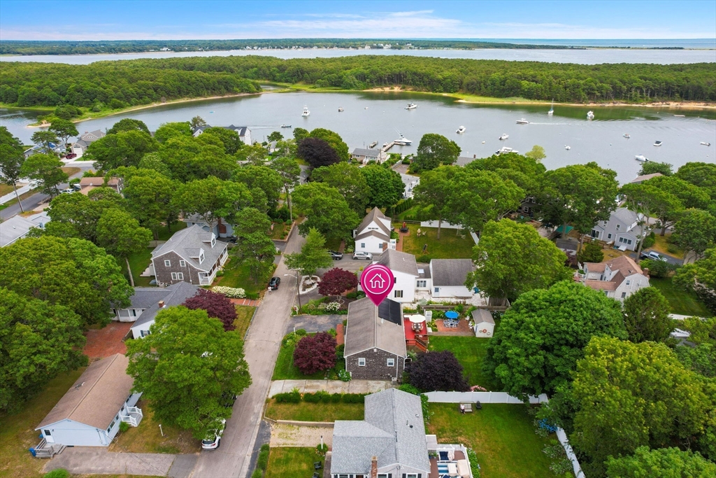 63 Ellsworth Dr, Falmouth, Massachusetts, 5 Bedrooms Bedrooms, 8 Rooms Rooms,2 BathroomsBathrooms,Residential,For Sale,Ellsworth Dr,73488262