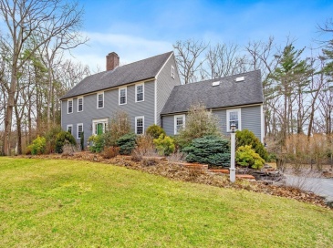 48 Chanticleer Road, Sudbury, Massachusetts, 5 Bedrooms Bedrooms, 14 Rooms Rooms,2.5 BathroomsBathrooms,Residential,For Sale,Chanticleer Road,73488286
