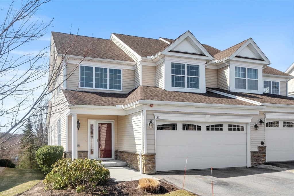 25 Avebury Lane, Marlborough, Massachusetts, 3 Bedrooms Bedrooms, 7 Rooms Rooms,2.5 BathroomsBathrooms,Residential,For Sale,Avebury Lane,73488029