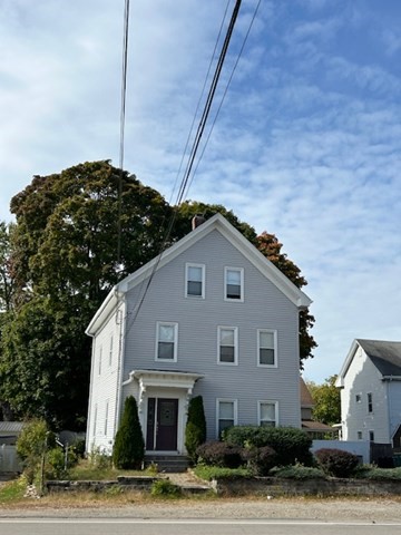 674 East Washington Street, North Attleboro, Massachusetts, 2 Bedrooms Bedrooms, 5 Rooms Rooms,1 BathroomBathrooms,Residential Lease,For Rent,East Washington Street,73488317