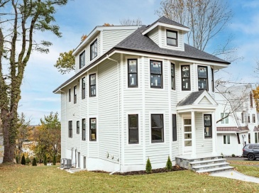 123 Mt Vernon Street, Newton, Massachusetts, 8 Bedrooms Bedrooms, 19 Rooms Rooms,7 BathroomsBathrooms,Residential Income,For Sale,Mt Vernon Street,73488320