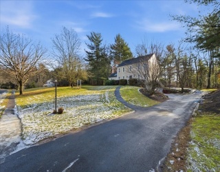 11 Opal Avenue, Middleboro, Massachusetts, 3 Bedrooms Bedrooms, 7 Rooms Rooms,2.5 BathroomsBathrooms,Residential,For Sale,Opal Avenue,73474495