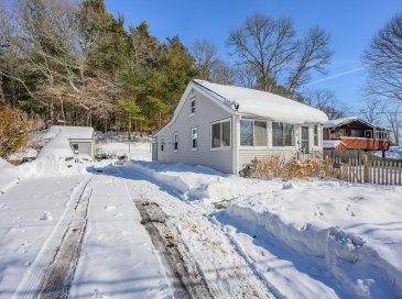 11 Buzzards Bay Dr., Plymouth, Massachusetts, 2 Bedrooms Bedrooms, 5 Rooms Rooms,2 BathroomsBathrooms,Residential,For Sale,Buzzards Bay Dr.,73472767