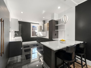 26 John St, Brookline, Massachusetts, 3 Bedrooms Bedrooms, 7 Rooms Rooms,2 BathroomsBathrooms,Residential,For Sale,John St,73476458