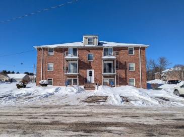 10 Woodman Way, Newburyport, Massachusetts, 2 Bedrooms Bedrooms, 4 Rooms Rooms,1 BathroomBathrooms,Residential,For Sale,Woodman Way,73477083 10 Woodman Way, Newburyport, Massachusetts, 2 Bedrooms Bedrooms, 4 Rooms Rooms,1 BathroomBathrooms,Residential,For Sale,Woodman Way,73477083