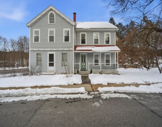 34 Commercial St., Palmer, Massachusetts, 6 Bedrooms Bedrooms, 13 Rooms Rooms,3 BathroomsBathrooms,Residential,For Sale,Commercial St.,73471874