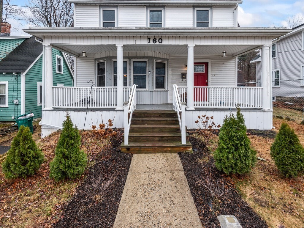 160 Electric Avenue, Fitchburg, Massachusetts, 3 Bedrooms Bedrooms, 6 Rooms Rooms,1.5 BathroomsBathrooms,Residential,For Sale,Electric Avenue,73488344