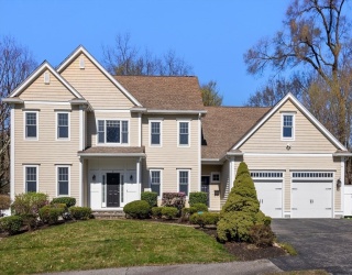 11 Bobolink Rd, Wellesley, Massachusetts, 5 Bedrooms Bedrooms, 10 Rooms Rooms,5 BathroomsBathrooms,Residential Lease,For Rent,Bobolink Rd,73488674