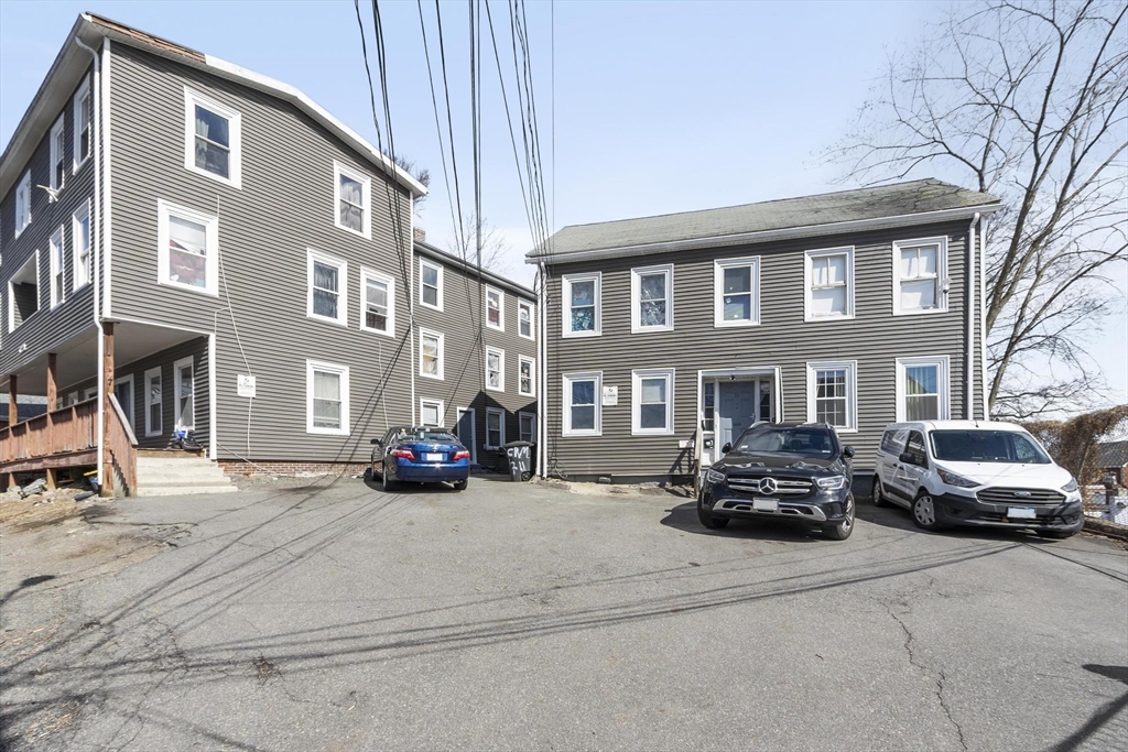 7-11 Gibbs Ct, Waltham, Massachusetts, 15 Bedrooms Bedrooms, 25 Rooms Rooms,9 BathroomsBathrooms,Residential Income,For Sale,Gibbs Ct,73488681