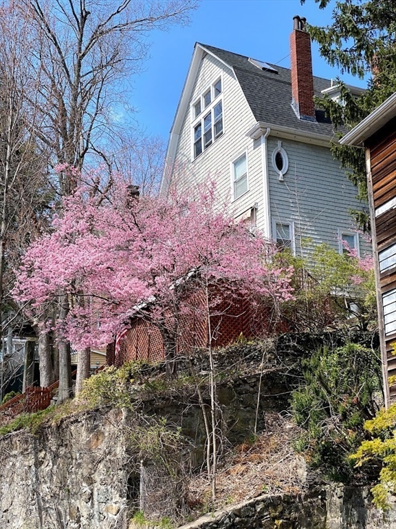 32 Mason Terrace, Brookline, Massachusetts, 2 Bedrooms Bedrooms, 5 Rooms Rooms,1 BathroomBathrooms,Residential Lease,For Rent,Mason Terrace,73488449
