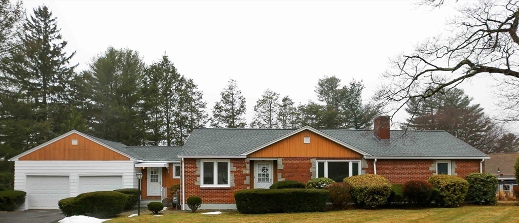 437 Salisbury St, Worcester, Massachusetts, 3 Bedrooms Bedrooms, 6 Rooms Rooms,2.5 BathroomsBathrooms,Residential,For Sale,Salisbury St,73488504