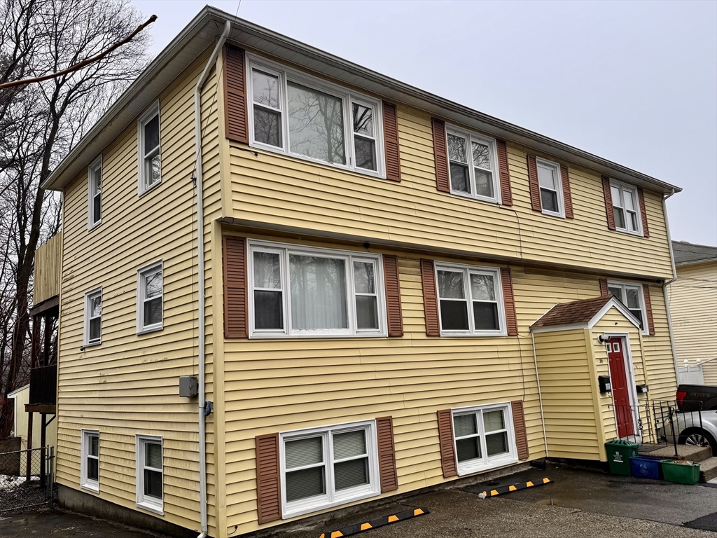 34 Gates Lane, Worcester, Massachusetts, 3 Bedrooms Bedrooms, 5 Rooms Rooms,1 BathroomBathrooms,Residential Lease,For Rent,Gates Lane,73488588