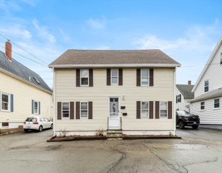 3 Mondello Square, Gloucester, Massachusetts, 4 Bedrooms Bedrooms, 8 Rooms Rooms,2 BathroomsBathrooms,Residential Income,For Sale,Mondello Square,73488630
