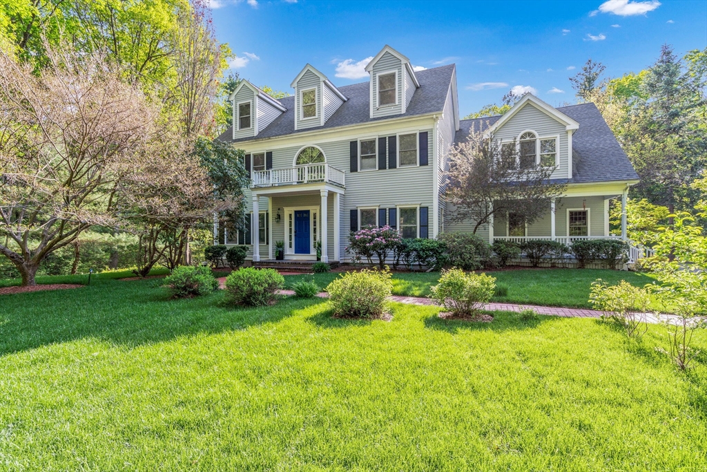 153 Walpole St, Dover, Massachusetts, 4 Bedrooms Bedrooms, 11 Rooms Rooms,3.5 BathroomsBathrooms,Residential,For Sale,Walpole St,73488690