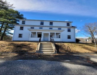 400 Concord St, Framingham, Massachusetts, 4 Bedrooms Bedrooms, 9 Rooms Rooms,1.5 BathroomsBathrooms,Residential Lease,For Rent,Concord St,73488723