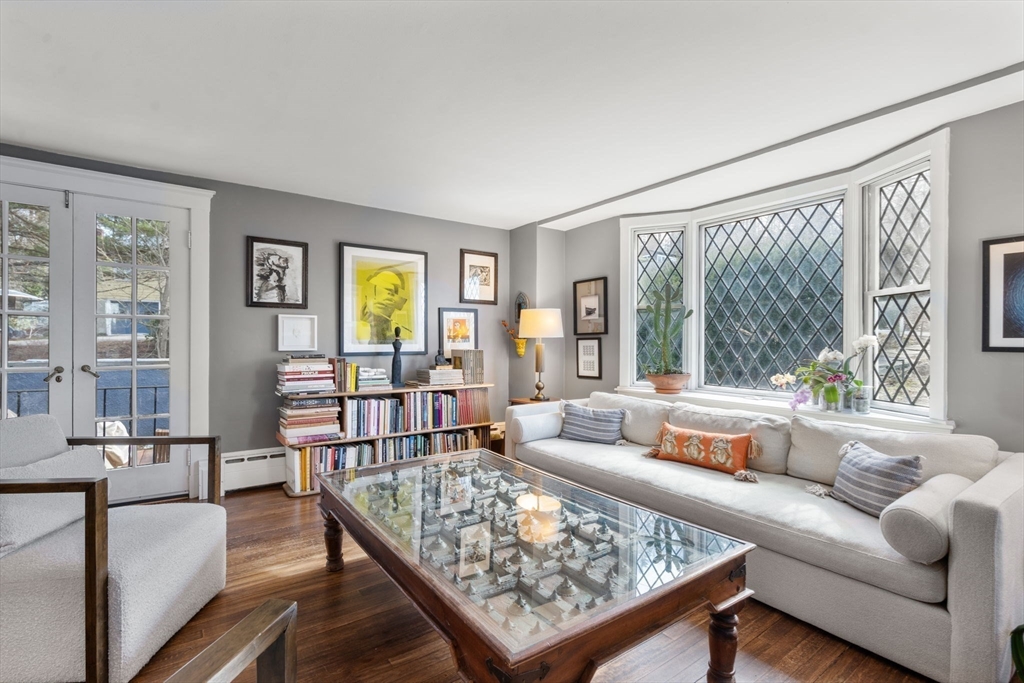 12 Wareland Rd, Wellesley, Massachusetts, 3 Bedrooms Bedrooms, 8 Rooms Rooms,3 BathroomsBathrooms,Residential,For Sale,Wareland Rd,73488403