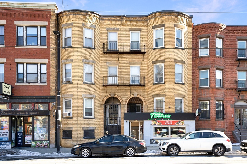 754 Huntington, Boston, Massachusetts, 1 Bedroom Bedrooms, 4 Rooms Rooms,1 BathroomBathrooms,Residential Lease,For Rent,Huntington,73488779